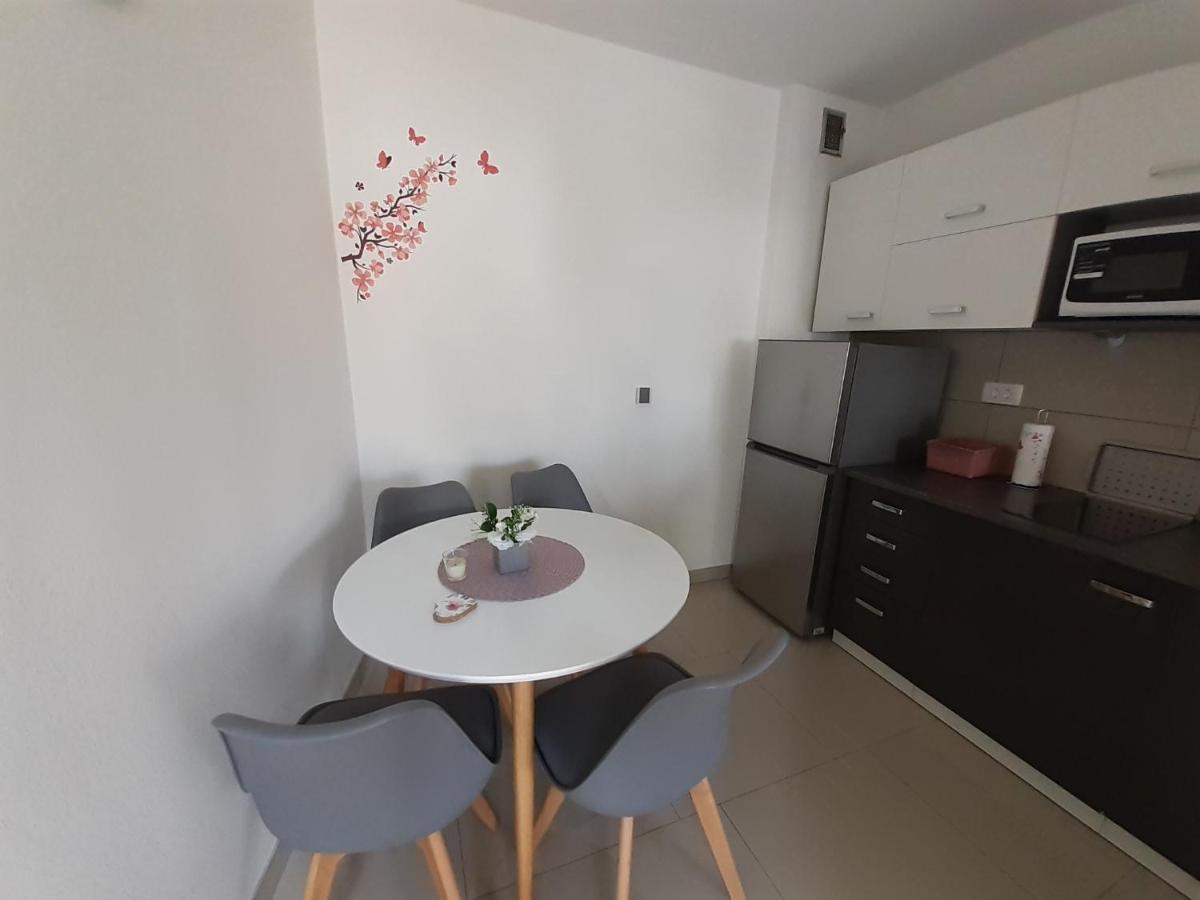 Apartment Vesel Malinska Esterno foto