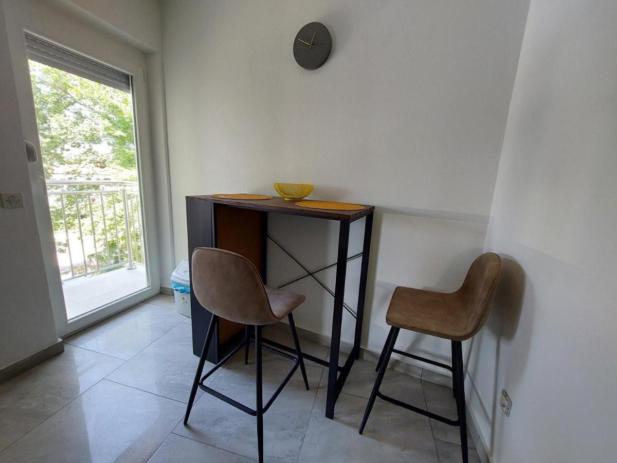 Apartment Vesel Malinska Esterno foto