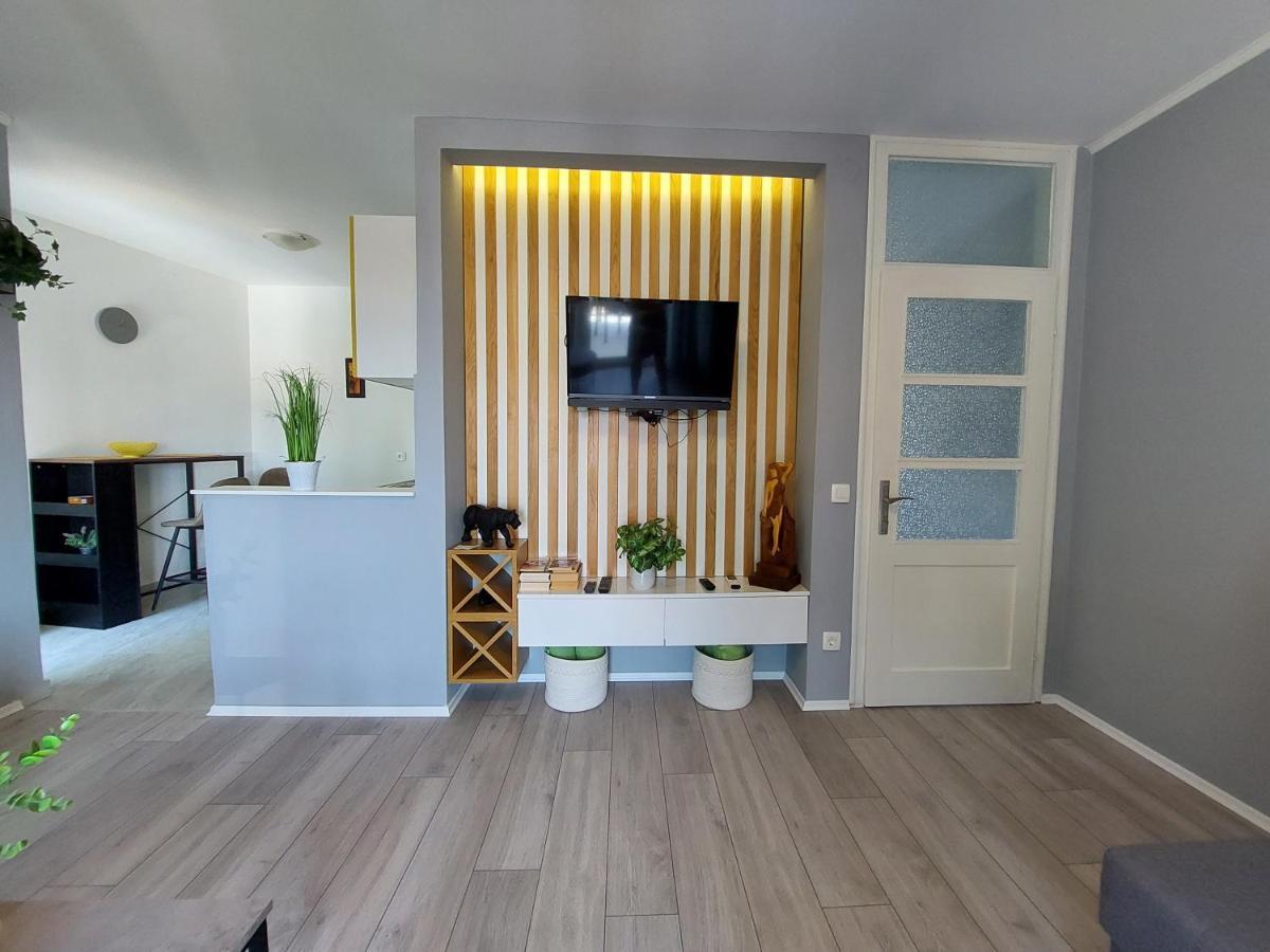 Apartment Vesel Malinska Esterno foto