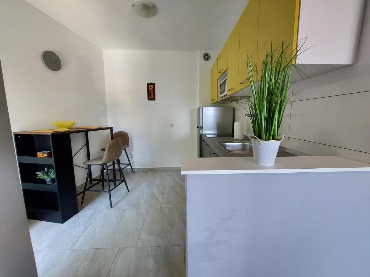 Apartment Vesel Malinska Esterno foto