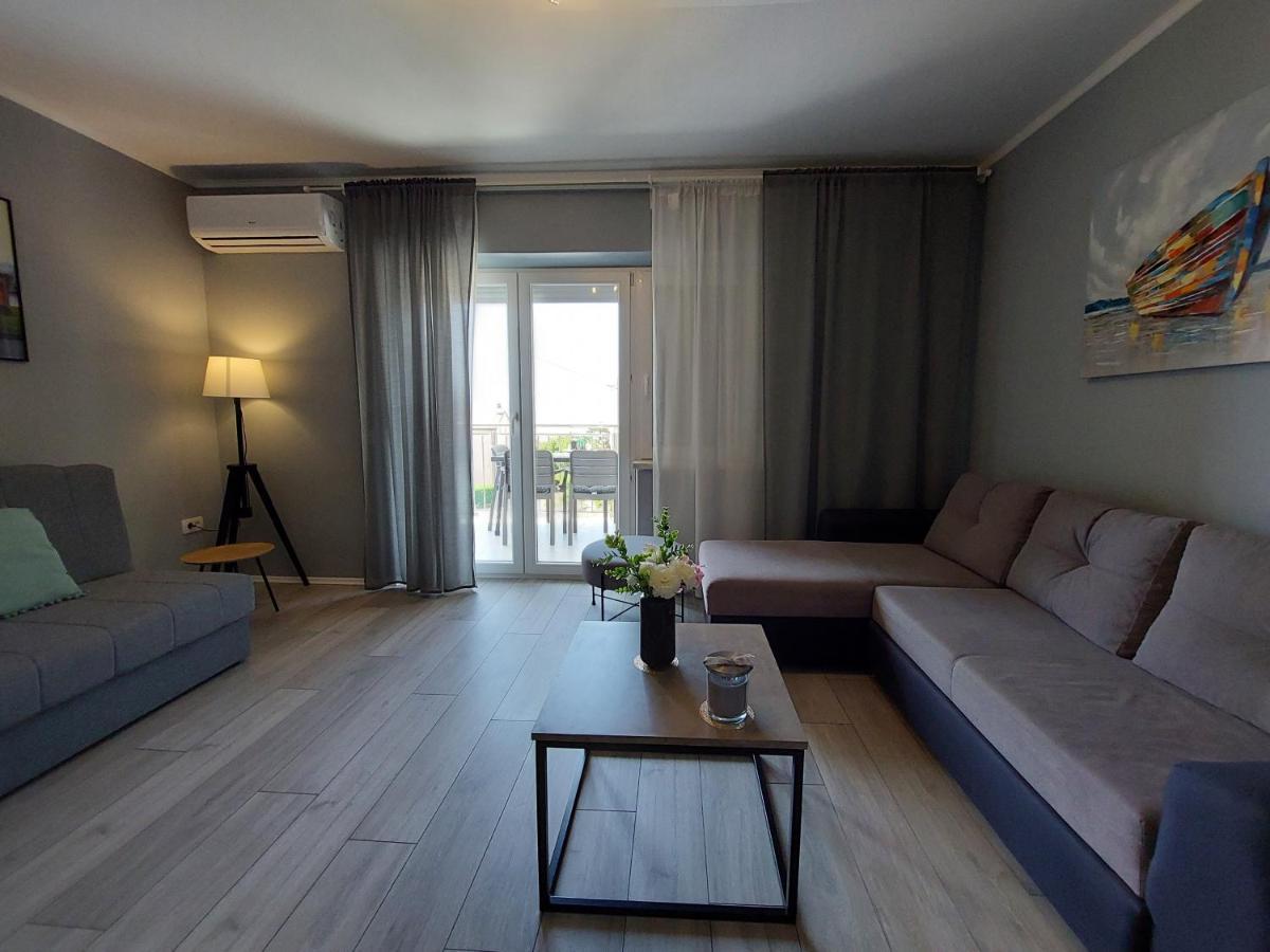 Apartment Vesel Malinska Esterno foto